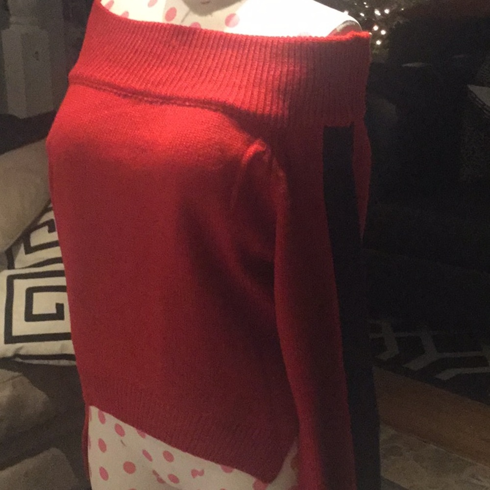 Sweater - Picture 2 of 4